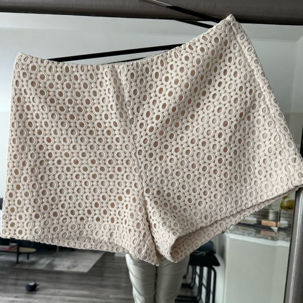 CROTCHET BANANA REPUBLIC SHORTS - HIGH WAIST